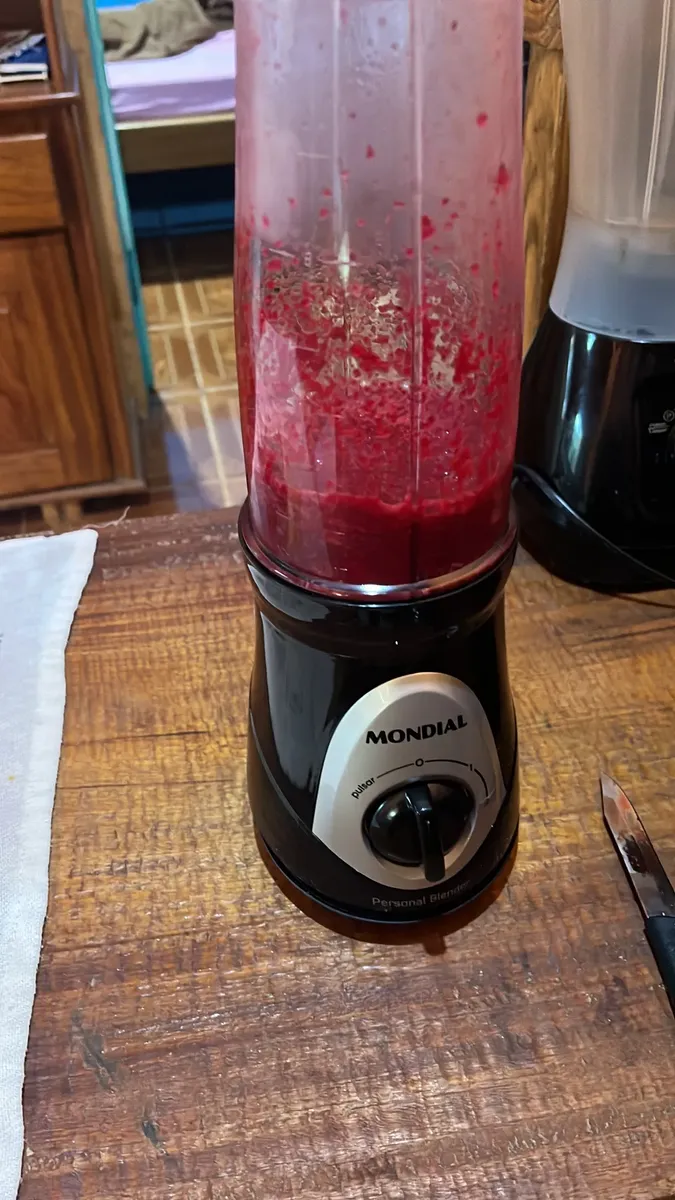 Personal Blender preparando uma bebida